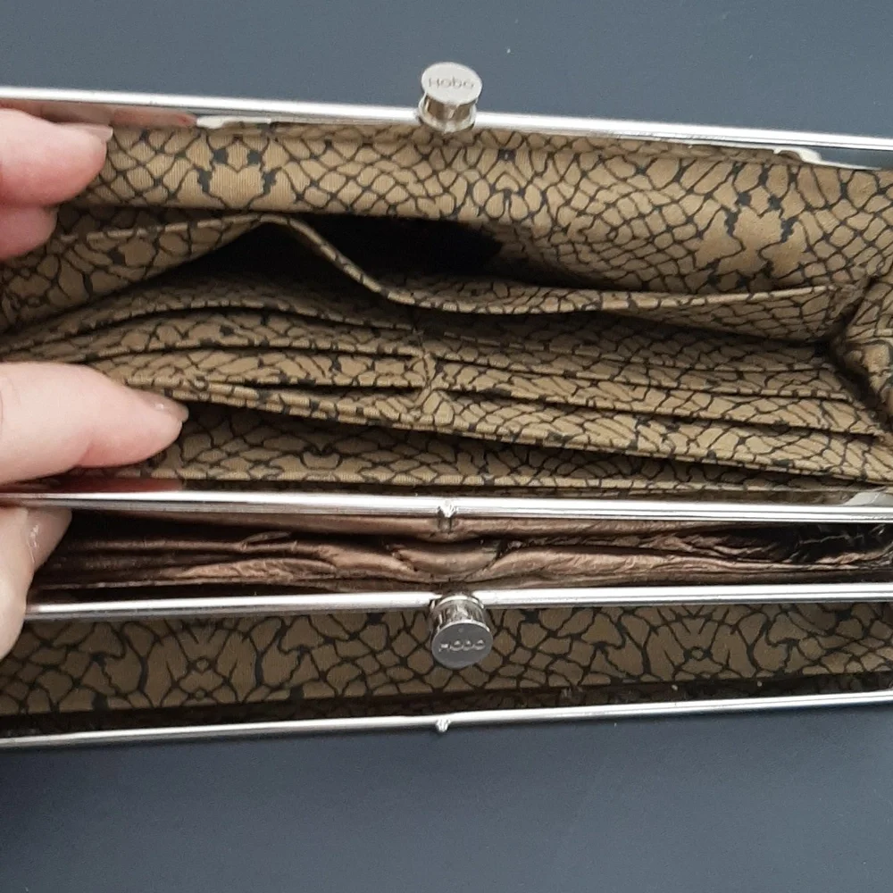 HOBO Lauren Wallet - Picture 7 of 13